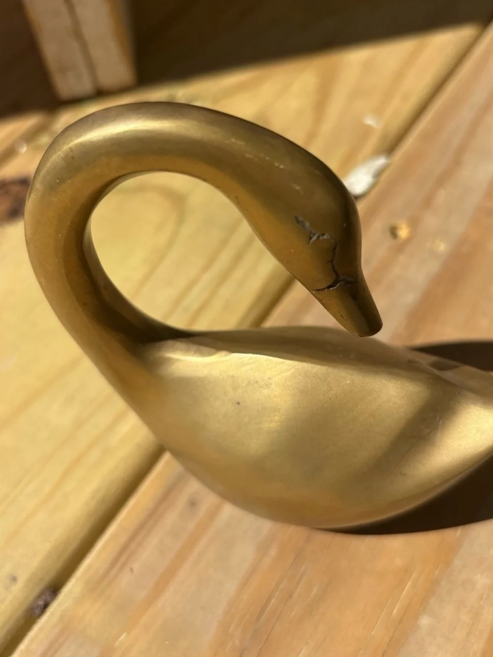 Gold Swan Wall Accent Pair - Brass-Style Decorative Sculptures